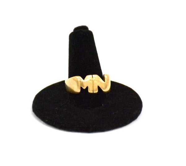 Black Velvet Short Finger Ring Display